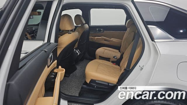 Kia Sorento 2023 — ფოტო 12/20