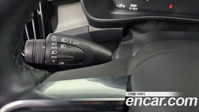 Volvo XC40 2022 — Photo 10/31