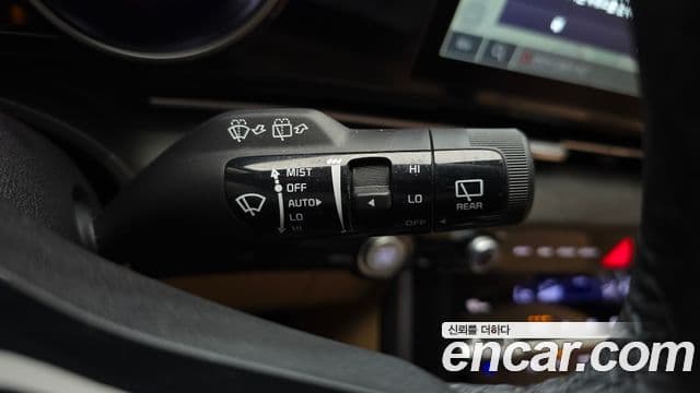 Kia Carnival 2023 — Фото 15/20