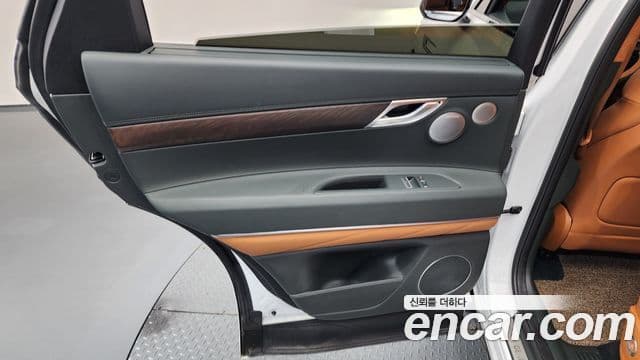 Genesis GV80 2024 — ფოტო 11/42