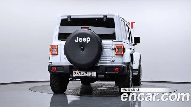 Jeep Wrangler 2018 — Şəkil 3/20