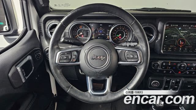 Jeep Wrangler 2018 — Şəkil 14/20