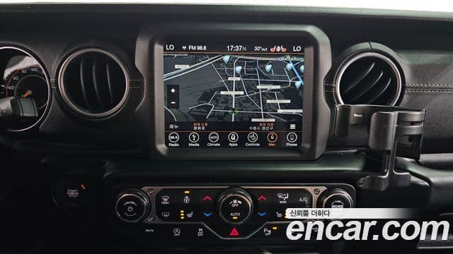 Jeep Wrangler 2019 — Photo 4/29