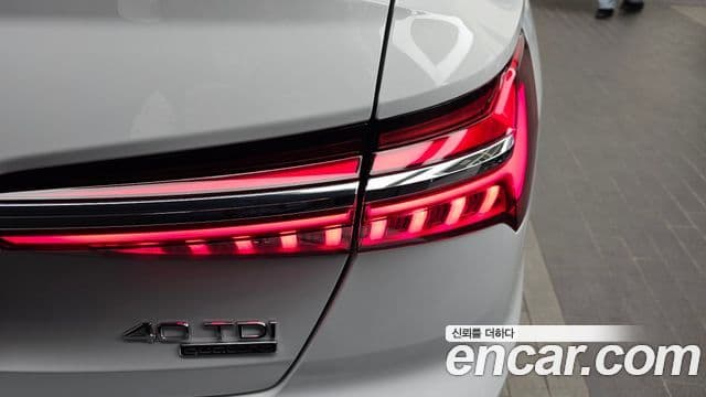 Audi A6 2023 — ფოტო 6/33