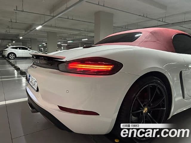 Porsche 718 Boxster 2018 — Şəkil 10/19