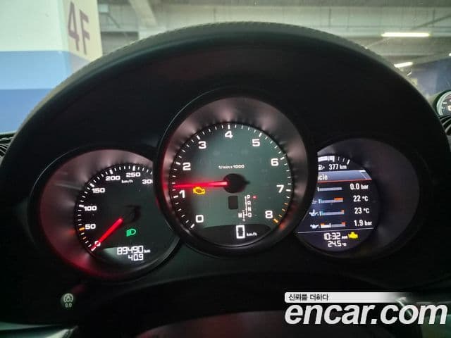 Porsche 718 Boxster 2018 — Şəkil 14/19