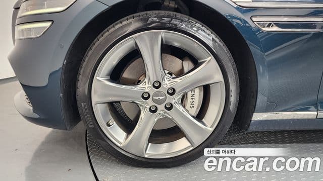 Genesis G80 2022 — Photo 29/40