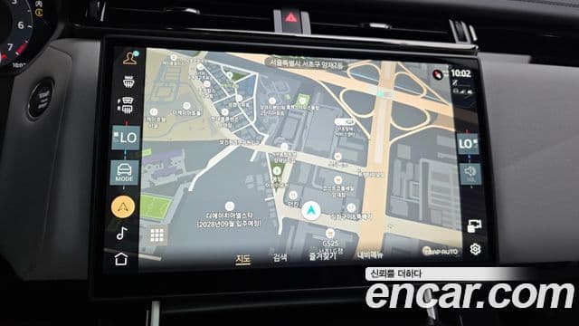 Land Rover Range Rover Velar 2025 — Photo 1/20