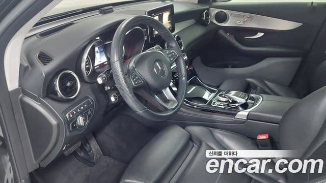 Mercedes-Benz GLC-Class 2019 — фото 14 из 20
