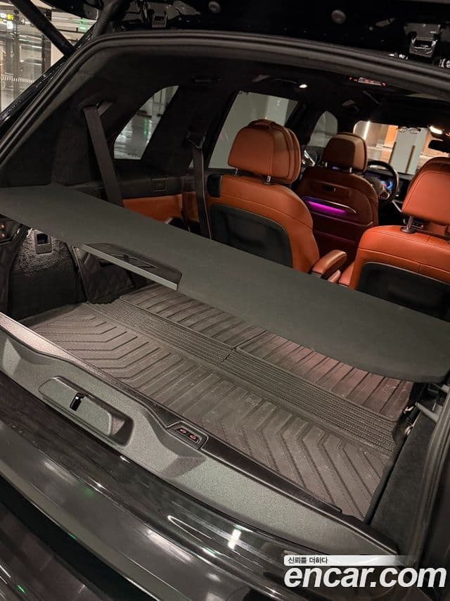 BMW X7 2023 — Фото 11/20