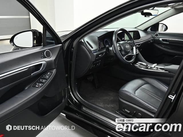 Hyundai Sonata 2022 — фото 10 из 20
