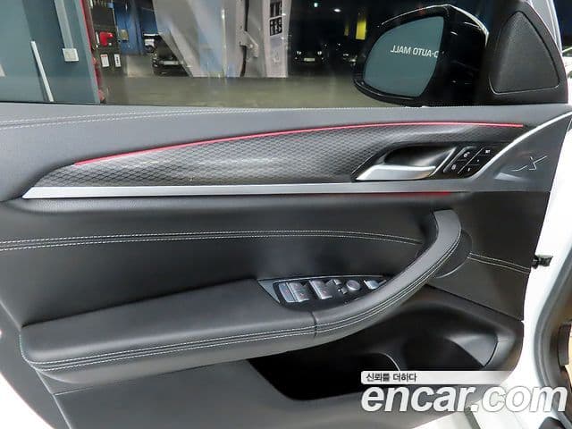 BMW X4 2023 — Photo 15/20