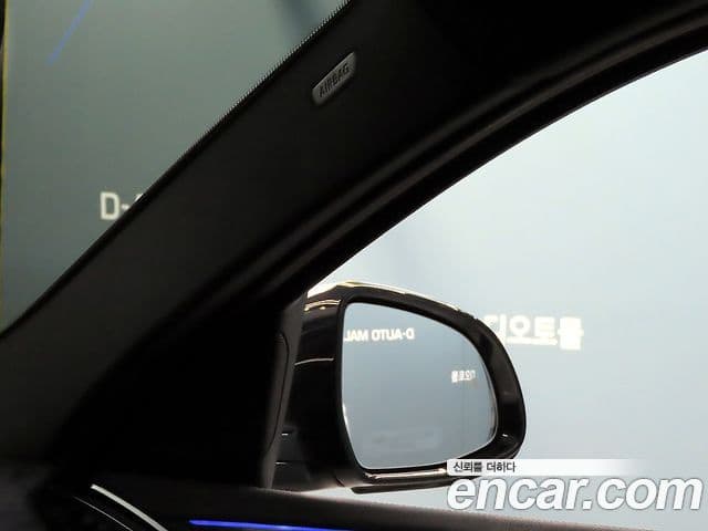 BMW X4 2023 — Photo 9/20
