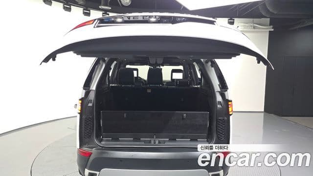 Land Rover Discovery 5 2019 — Şəkil 20/20