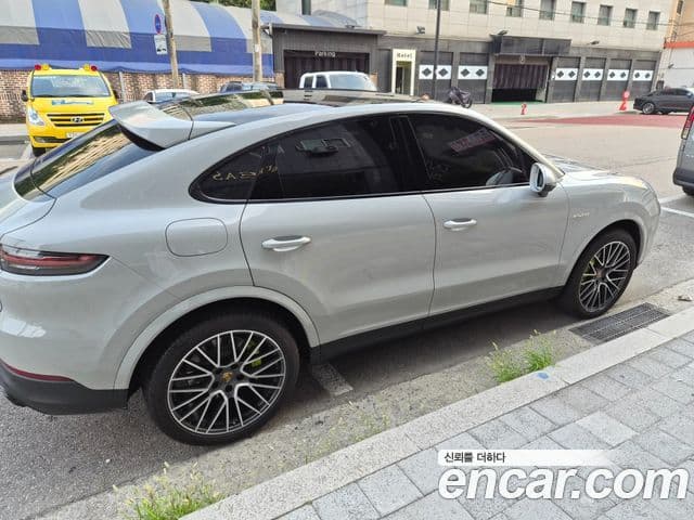 Porsche Cayenne 2021 — Şəkil 4/13