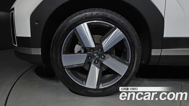 Hyundai Santa Fe 2024 — ფოტო 5/20