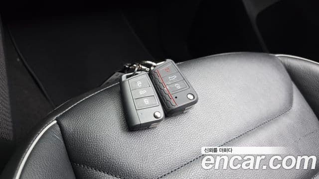 Volkswagen Tiguan 2023 — Şəkil 18/20