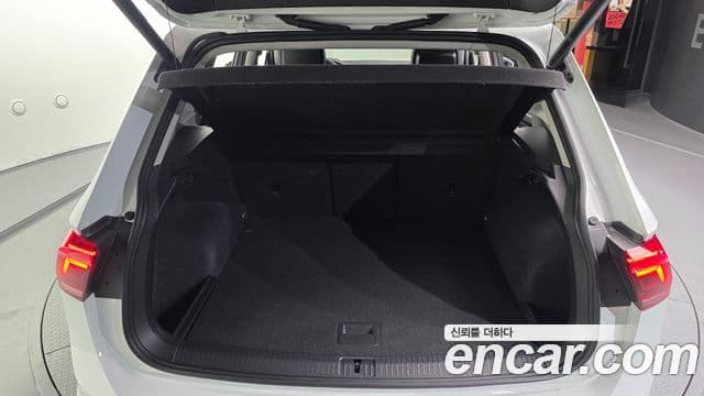 Volkswagen Tiguan 2023 — Şəkil 20/20