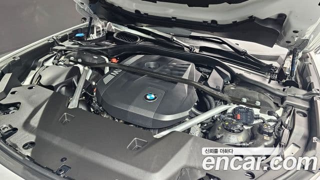 BMW 7 Series 2022 — ფოტო 31/31