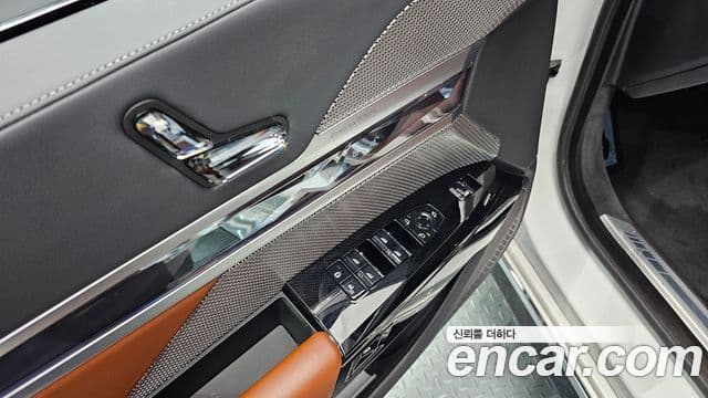 BMW 7 Series 2022 — ფოტო 2/31