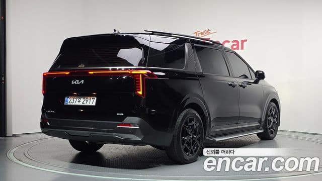 Kia Carnival 2024 — ფოტო 2/20