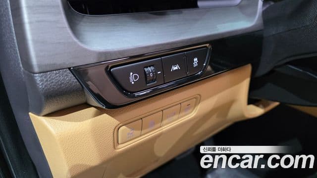 Kia Carnival 2023 — Şəkil 12/20