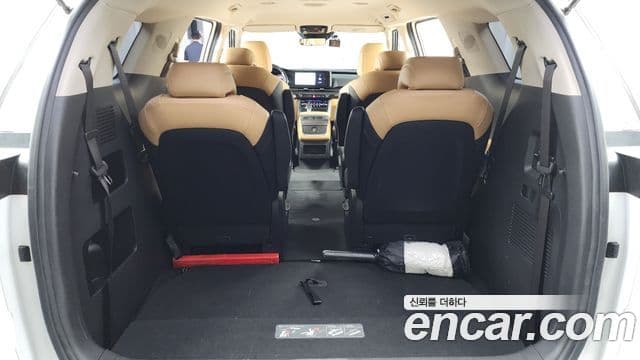 Kia Carnival 2022 — Photo 6/20