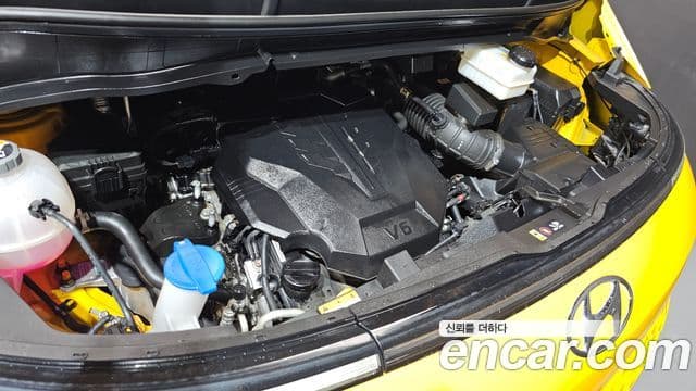 Hyundai Staria 2023 — ფოტო 6/20