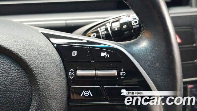 Hyundai Staria 2023 — ფოტო 16/20