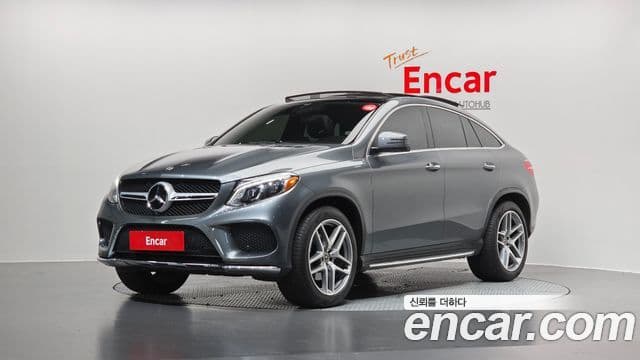 Mercedes-Benz GLE-Class 2018 — ფოტო 1/20