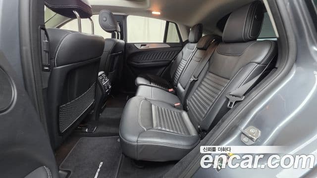 Mercedes-Benz GLE-Class 2018 — ფოტო 12/20