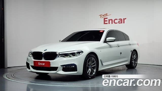BMW 5 Series 2018 — Фото 9/20