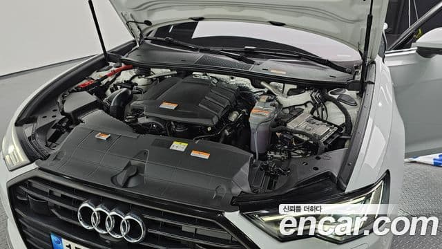Audi A6 2021 — ფოტო 6/20