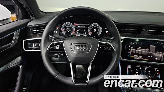 Audi A6 2021 — ფოტო 13/20