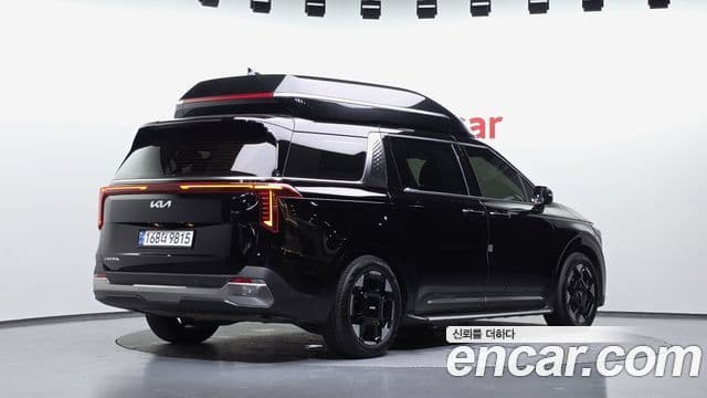 Kia Carnival 2024 — Фото 2/20