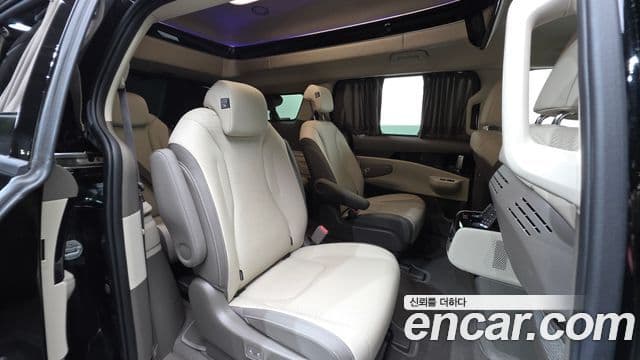 Kia Carnival 2024 — Фото 12/20