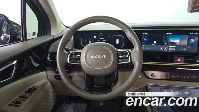 Kia Carnival 2024 — Фото 13/20
