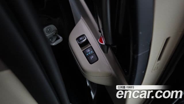 Kia Carnival 2024 — Фото 19/20