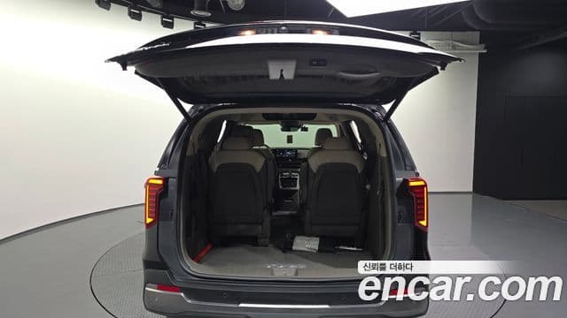 Kia Carnival 2024 — Фото 20/20