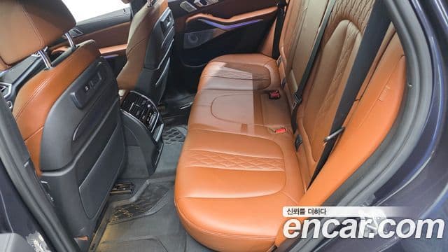 BMW X5 2022 — Photo 16/32