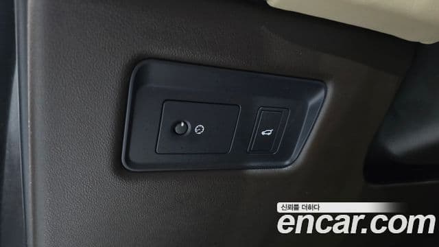 Land Rover Range Rover Sport 2019 — Photo 23/32