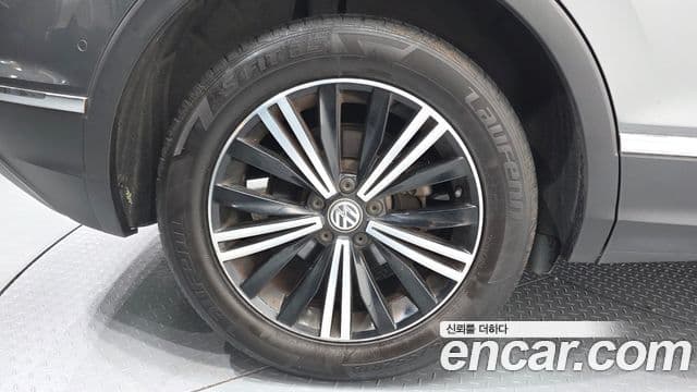 Volkswagen Tiguan 2020 — фото 5 из 20