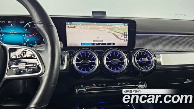Mercedes-Benz GLB-Class 2021 — ფოტო 12/20