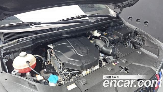 Kia Carnival 2022 — ფოტო 6/20