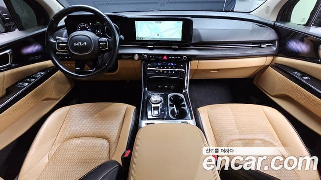 Kia Carnival 2022 — ფოტო 7/20