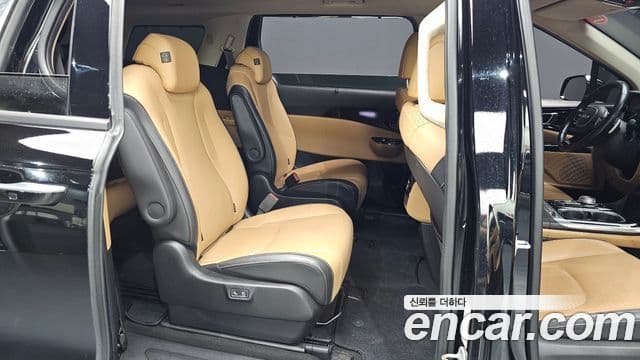 Kia Carnival 2022 — ფოტო 11/20