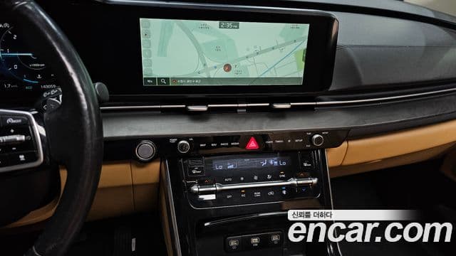 Kia Carnival 2022 — ფოტო 13/20