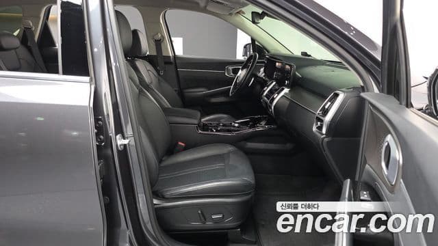 Kia Sorento 2021 — ფოტო 11/20