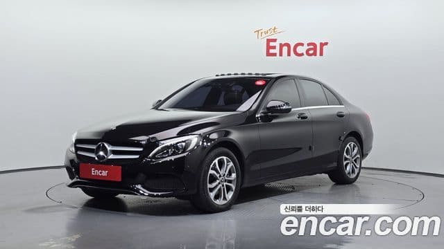 Mercedes-Benz C-Class 2018 — ფოტო 13/20