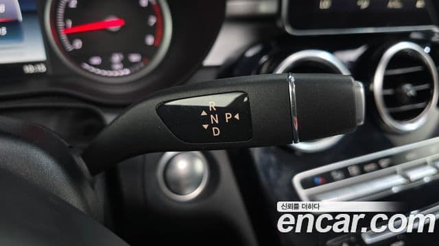 Mercedes-Benz C-Class 2018 — ფოტო 6/20